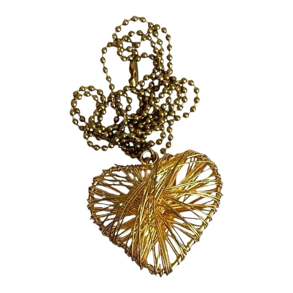 Womens Necklace Stylish Gold Tone Long Chain with Heart Shaped Pendant Necklace - Picture 5 of 5